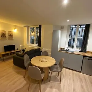 Apartment Cozy 1br+sofa Bed In Center, Lyon